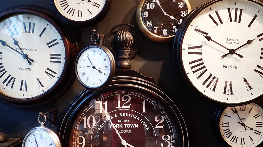 clocks-1098080 1280